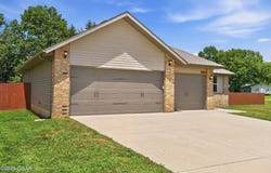 505 S Forest Lane, Republic, MO 65738