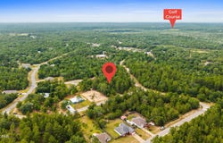 Upland Place, Chipley, FL 32428