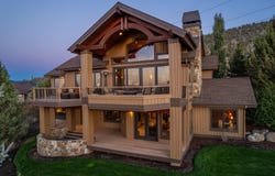 824 Highland View Loop, Redmond, OR 97756