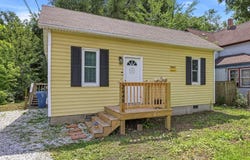 2448 N Ramsey Avenue, Springfield, MO 65803