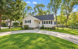 124 Officials Avenue, Holbrook, NY 11741