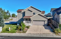 623 Oregon Ave, Gillette, WY 82718