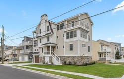 1106 E Beach Ave, Brigantine, NJ 08203