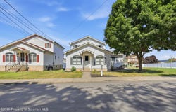 531 Hillcrest Drive, Old Forge, PA 18518
