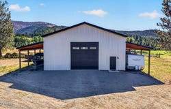 28 Happy'S Ln, Priest River, ID 83856