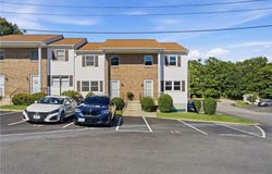 16 Scenery Lane, Johnston, RI 02919