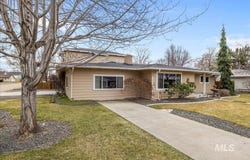 712 SW 4th St, Fruitland, ID 83619