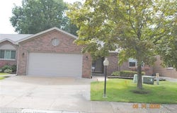 380 Walnut Drive, South Lyon, MI 48178