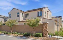 1123 Royalty Way W, Madera, CA 93636