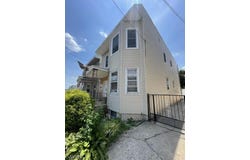 98 Devon Terrace, Kearny Town, NJ 07032-3332