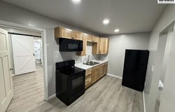 311-313.5 S Hickory St, McPherson, KS 67460