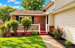 530 Quail Run, Greenwood, IN 46142