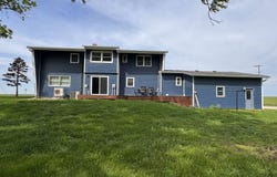 518 Waterman St, Sutherland, IA 51058
