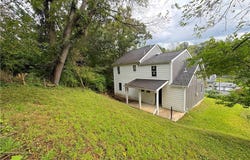 7651 Pennsylvania Ave, North Huntingdon, PA 15501