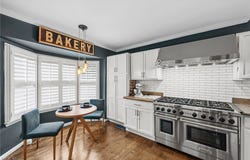 58 E Washington Street, Chagrin Falls, OH 44022