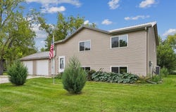 605 North St, Brandon, IA 52210