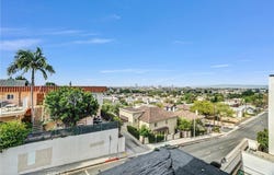 2575 E 19th Street, Signal Hill, CA 90755