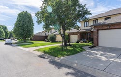 3153 Parkview Circle, Grove City, OH 43123