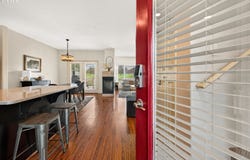 993 GOLDEN PHEASANT Dr, Redmond, OR 97756
