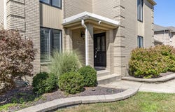9832 Twin Creek Boulevard, Munster, IN 46321