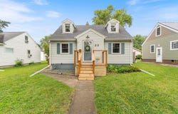23 N 65th Ave W, Duluth, MN 55807
