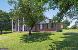 797 FALCON Drive NE, ABINGDON, VA 24210