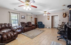 5716 Poplar Corner Road, Walls, MS 38680