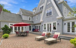 180 Surplus St, Duxbury, MA 02332