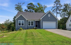 54 Genevieve, Irvington, VA 22480