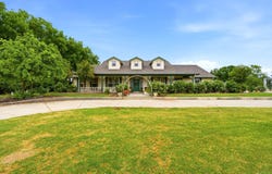 20118 Grangeville Boulevard, Lemoore, CA 93245