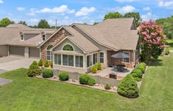 373 Chateau Place, Bronston, KY 42518