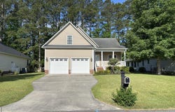 328 Lakemere Drive, New Bern, NC 28562