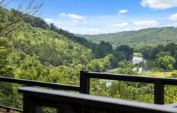 61 Bluff Road, Hardy, AR 72542