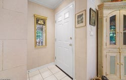 21 Berkeley Square Condo, Berkeley Heights Twp., NJ 07922