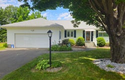 25 Baldwin Drive, Bristol, CT 06010