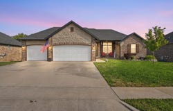 1163 E Headley Street, Springfield, MO 65803