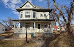 205 Joliet Ave SE, De Smet, SD 57231