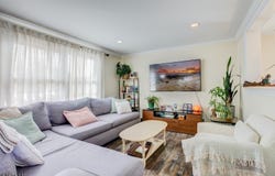 46A Walnut St, Pompton Lakes Boro, NJ 07442-1142