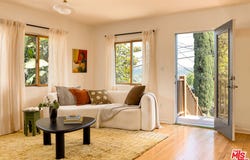 6071 Delphi St, Los Angeles, CA 90042
