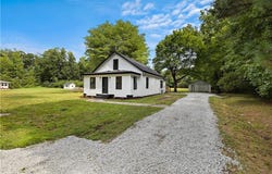 9509 Line Fence Road, Hayes, VA 23072
