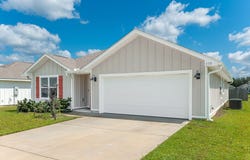 335 Flounder Street, Crestview, FL 32539