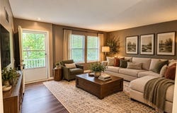 301 E 17th Street, Kearney, MO 64060