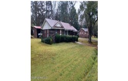 72 T J Verdell Street, Macon, MS 39341