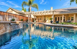 284 W Lester Avenue, Clovis, CA 93619