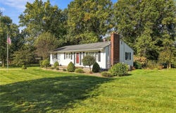 1367 Cherry Lane, Uniontown, OH 44685