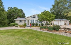 10679 Keystone Drive NE, Ada, MI 49301