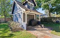 62 W 11TH STREET, HOLLAND, MI 49423