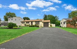 840 ROGER Road, WARMINSTER, PA 18974