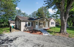 586 ELDON YATES Drive, STANLEY, VA 22851