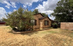 1306 NW Ave I, Childress, TX 79201